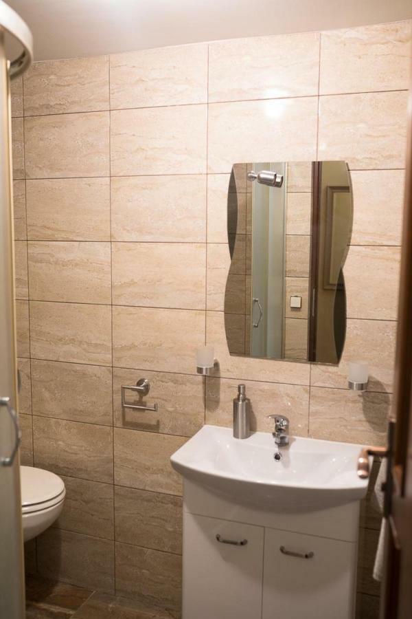 Pension 11 Apartments By Lorenc Berlin Dış mekan fotoğraf